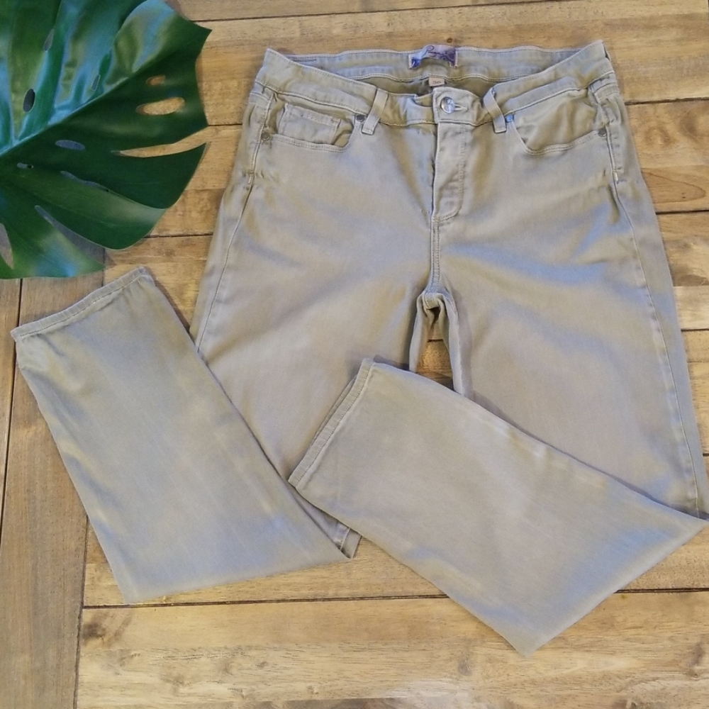 PAIGE Olive Capris